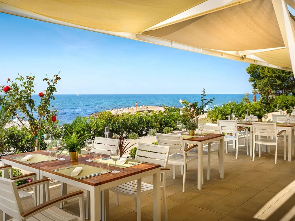 aminess-maravea-camping-resort-aminess-park-mareda-restaurants-and-bars-near-the-sea-i