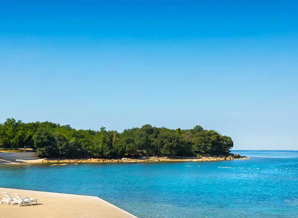 aminess-maravea-camping-resort-beach