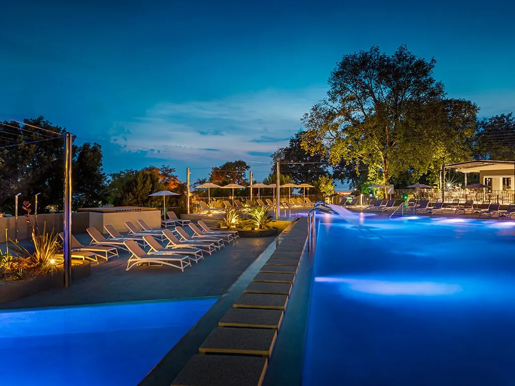 aminess-maravea-camping-resort-new-pool-at-night