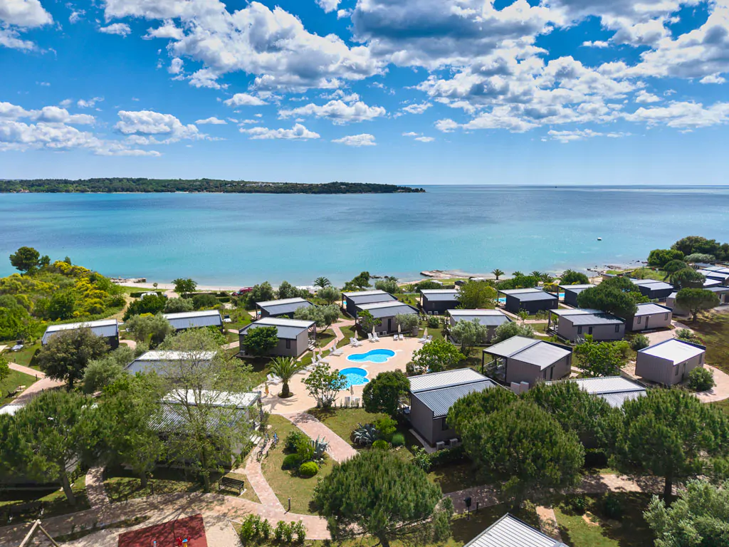 aminess-planet-camping-sirena-mobile-home-air-view-and-sea
