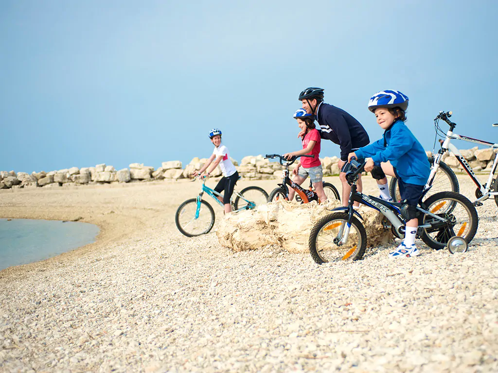 aminess-sirena-beach-bike-tours