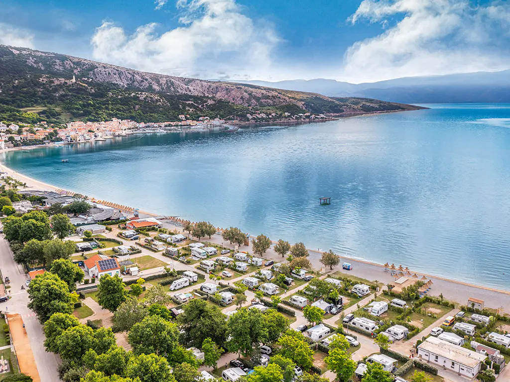 baska-beach-camping-resort-airview-back