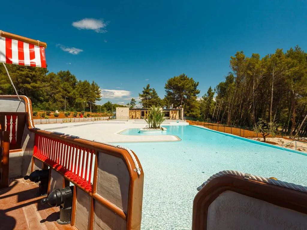 boutique-camping-santa-marina-pool-ii