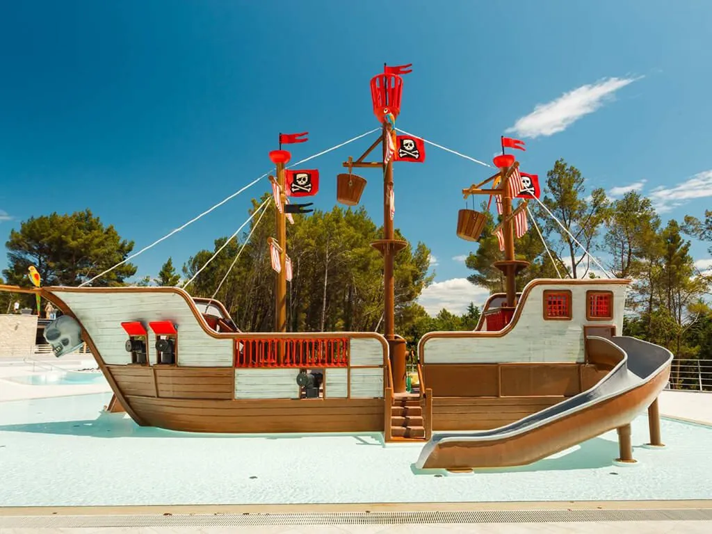 boutique-camping-santa-marina-pool-vi