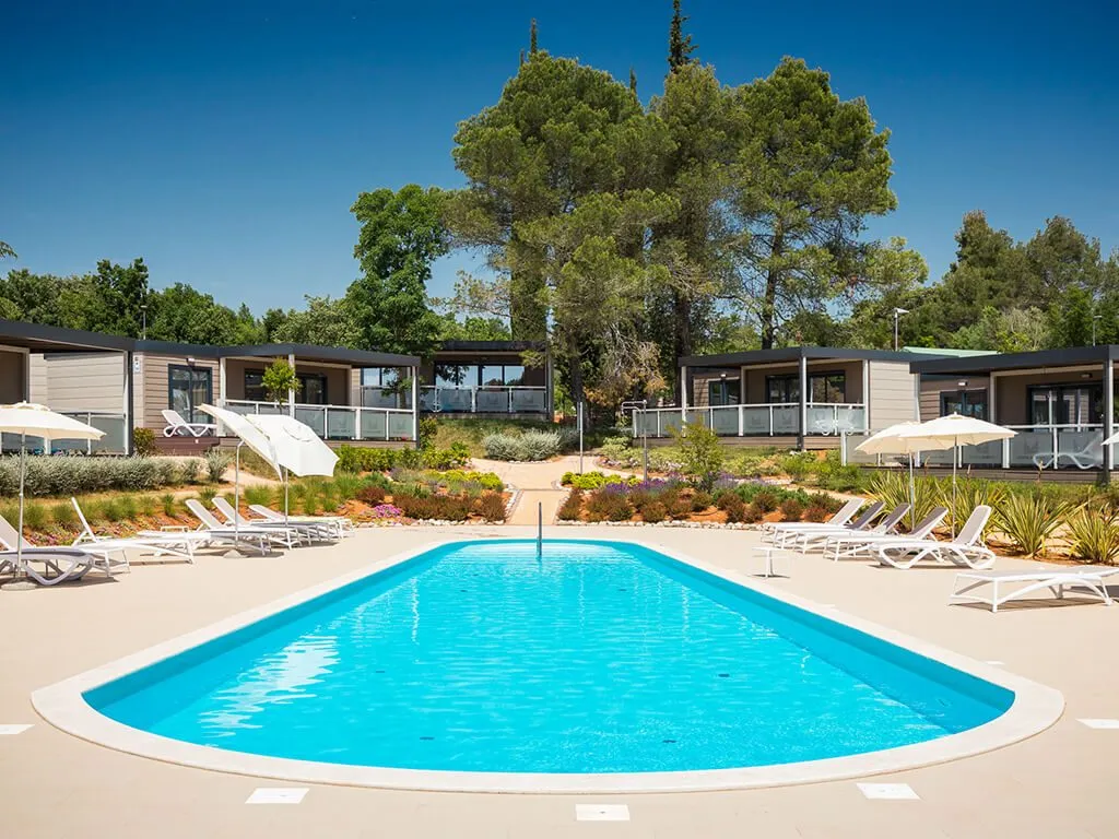 boutique-camping-santa-marina-common-pool-in-mobile-homes-zone-i
