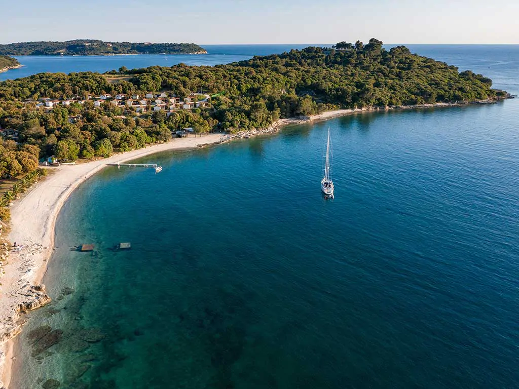 brioni-sunny-camping-beach-airview-ii
