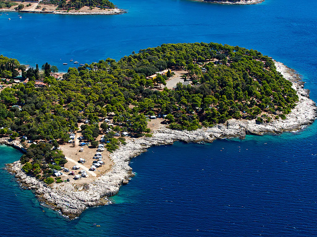 camping-arena-stoja-air-view-i