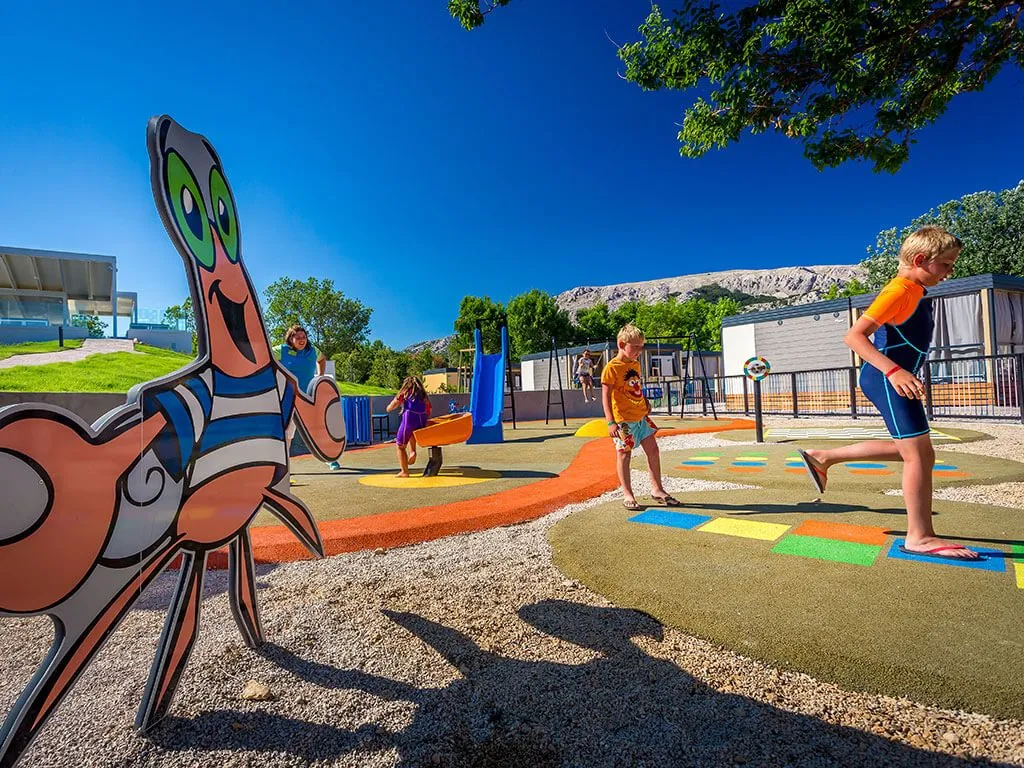 camping-baska-beach-camping-resort-playground