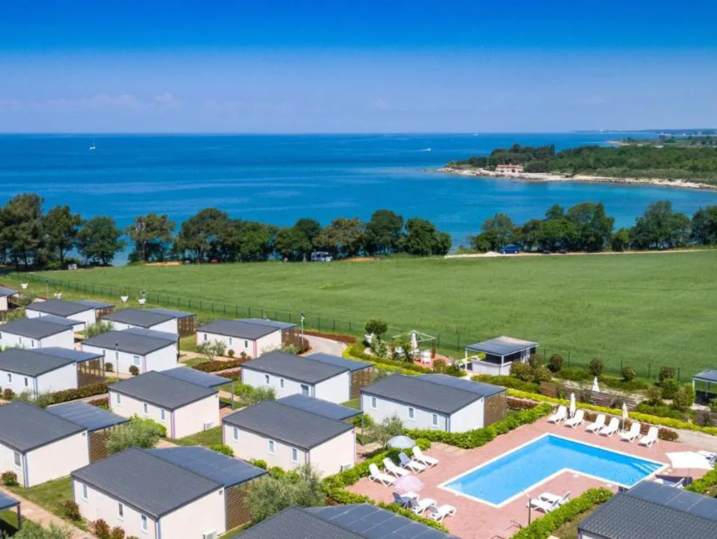 camping-kastanija-novigrad-mobile-homes-view