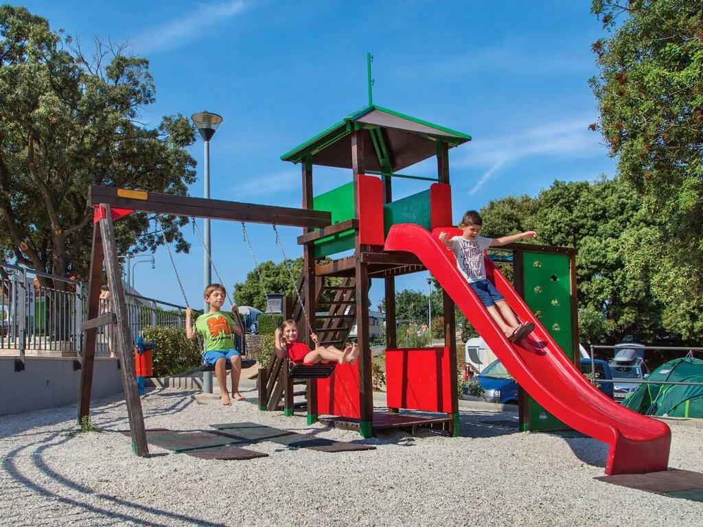 camping-marina-playground