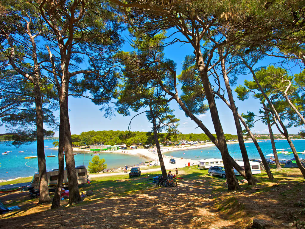 camping-medulin-pitches