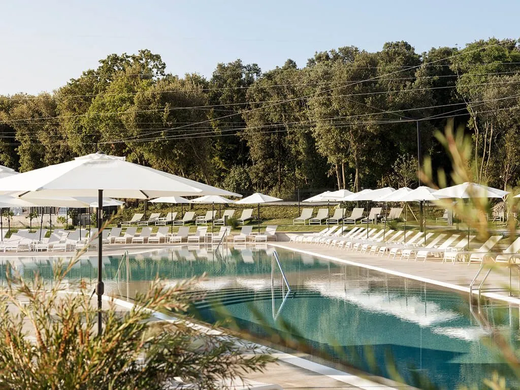 camping-mon-perin-new-pool-complex-at-paleo-park-ii