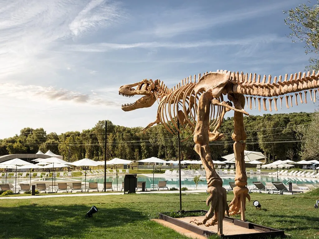 camping-mon-perin-new-pool-complex-at-paleo-park-ix