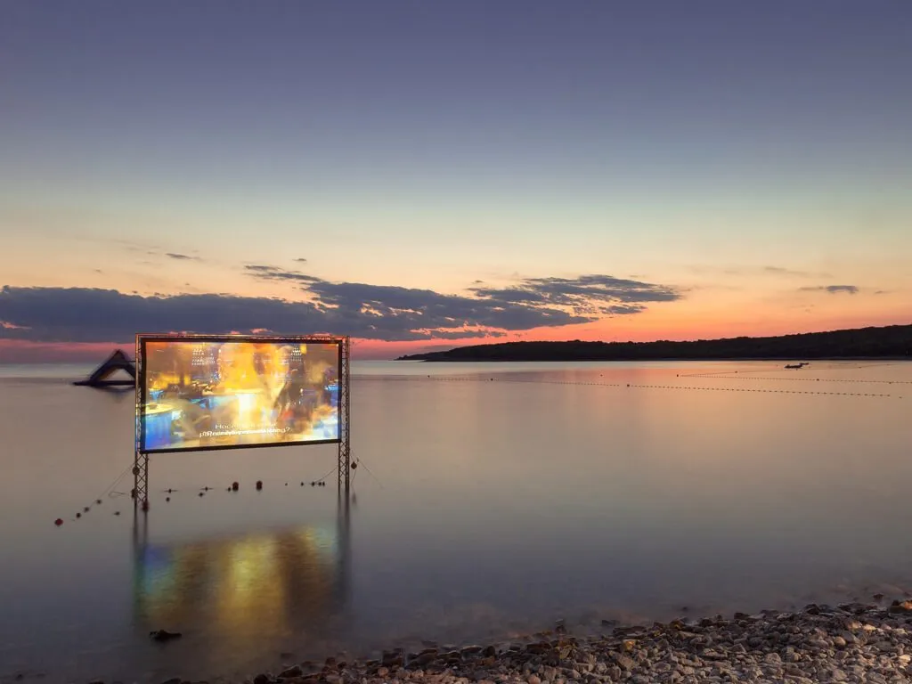 camping-mon-perin-open-air-cinema