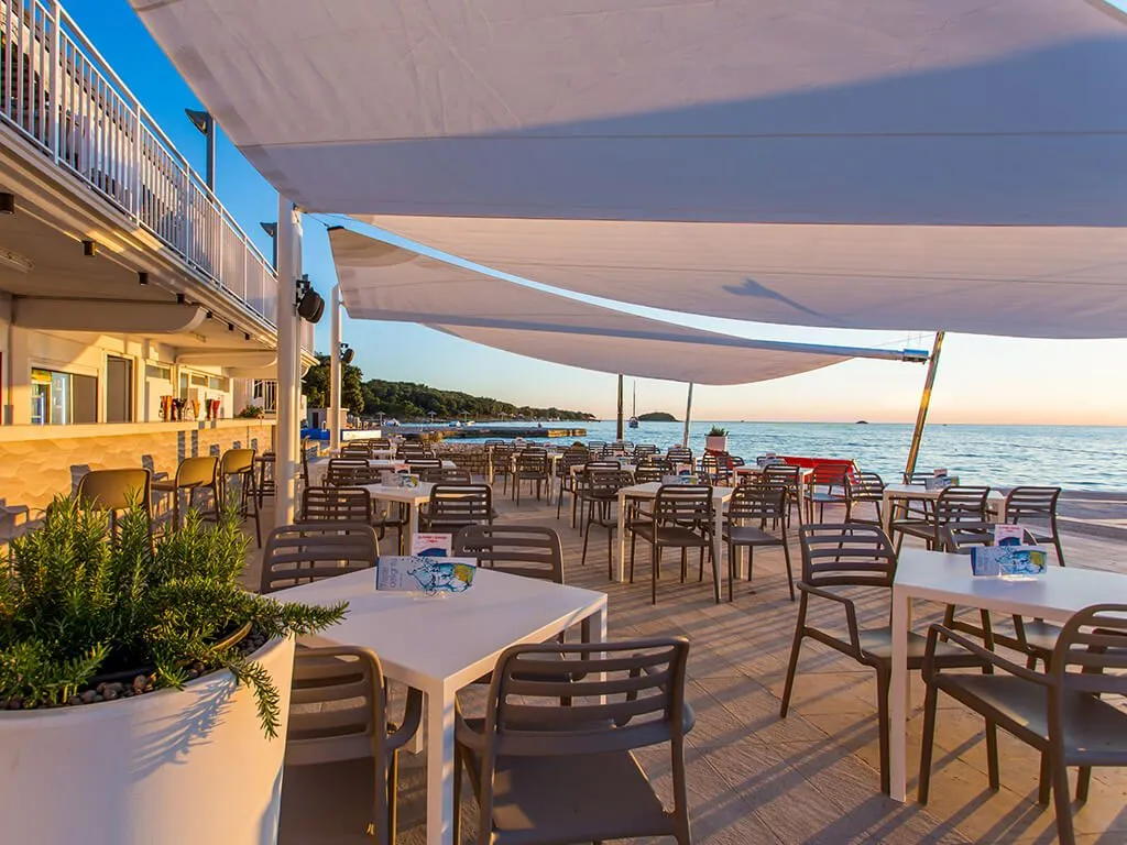 camping-orsera_restaurant-vala