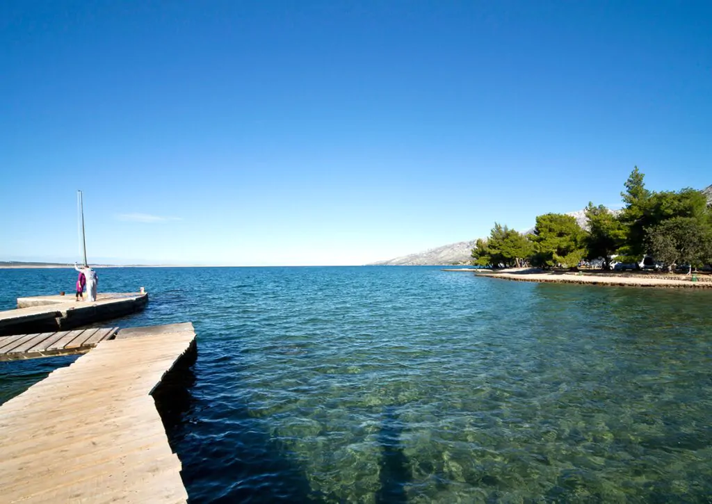camping-paklenica-bluesun-beach-and-clean-sea-2