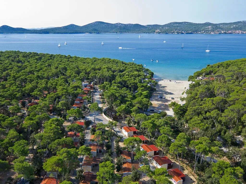 camping-park-soline-air-view
