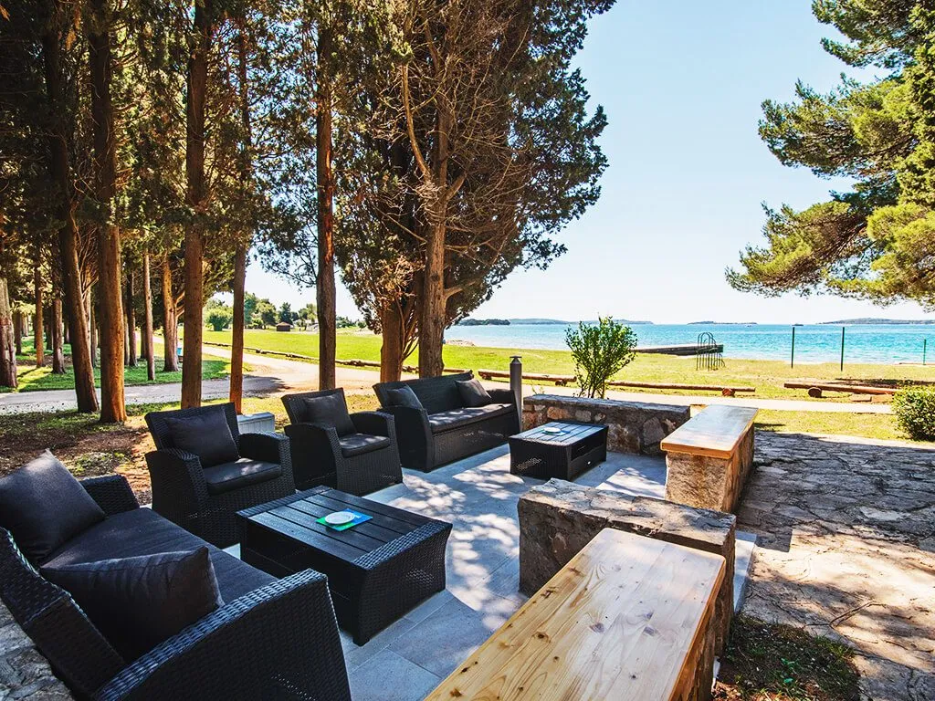 camping-pineta-bar-near-the-sea