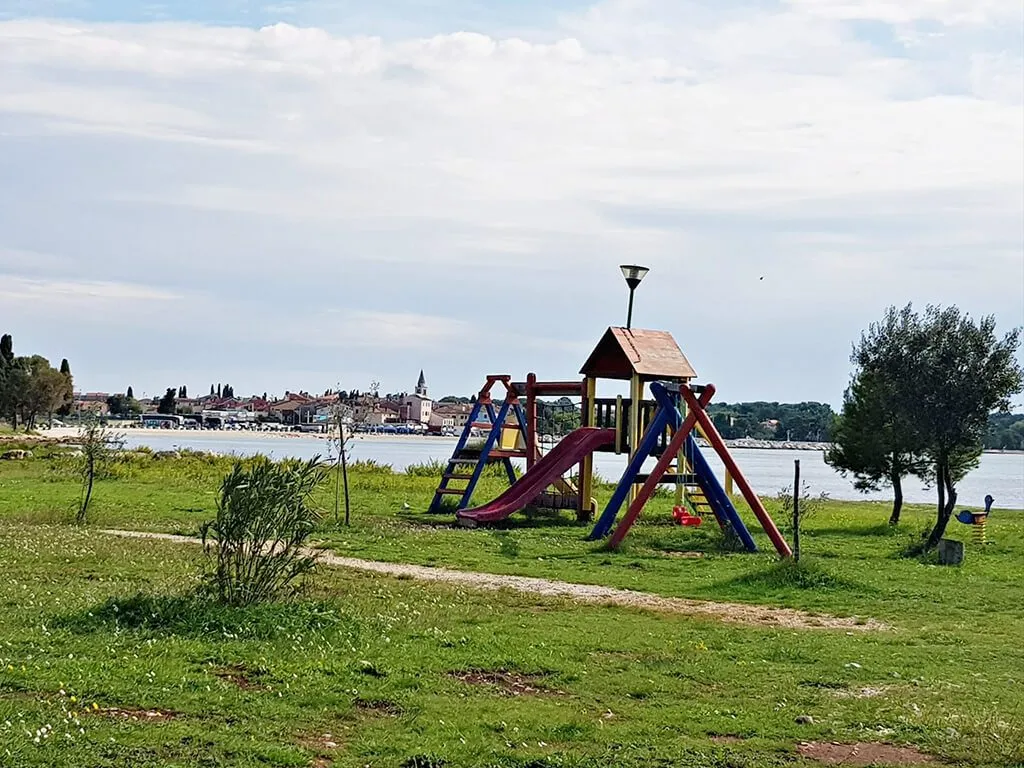 camping-pineta-children-area