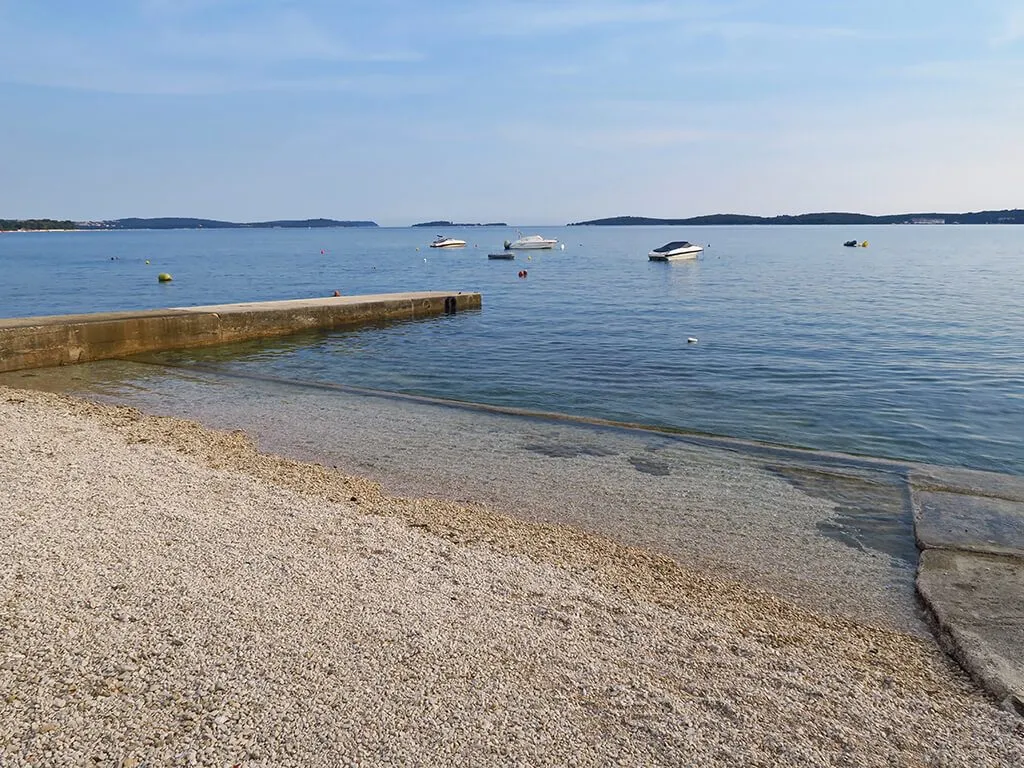 camping-pineta-pebble-beach-iii