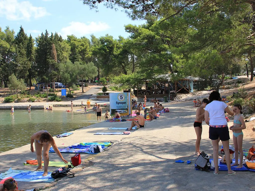 camping-port-9-sandy-beach-i