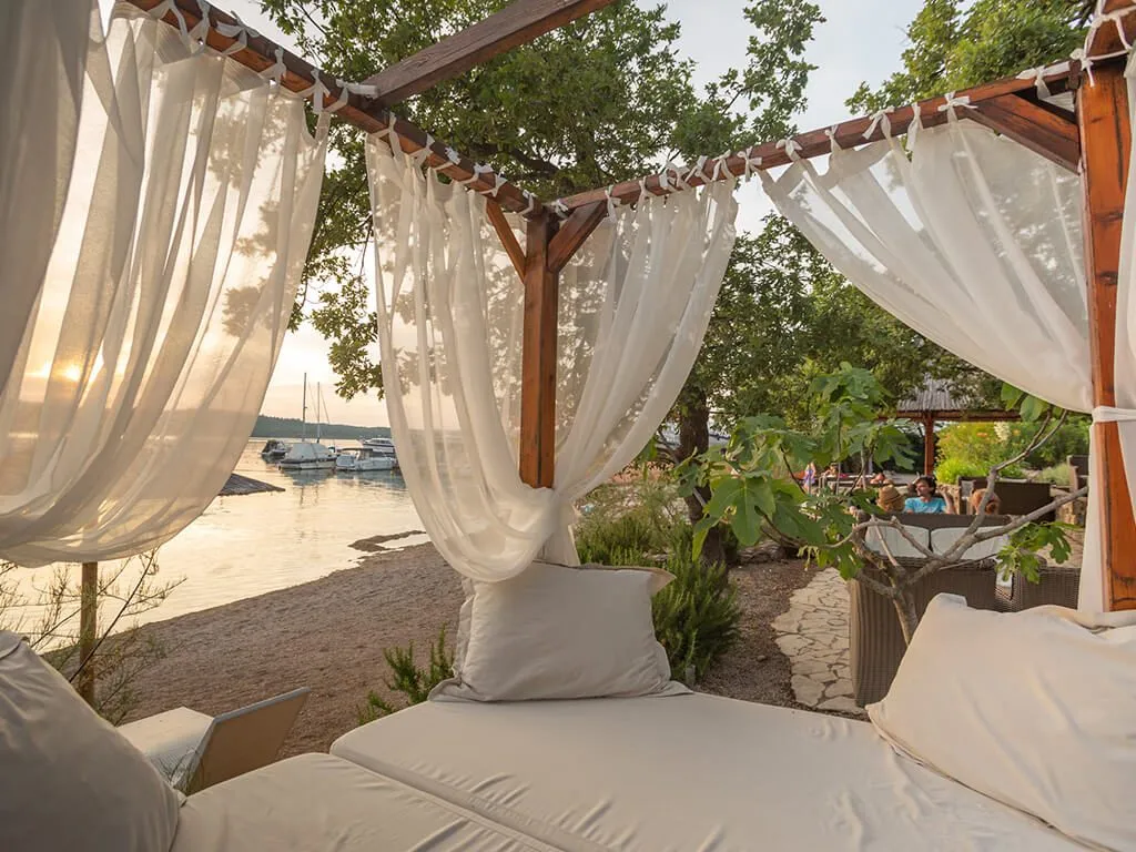 camping-slamni-beach-bar-3
