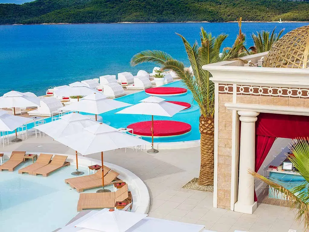 camping-solari-beach-resort-en-vogue-beach-bar-iii