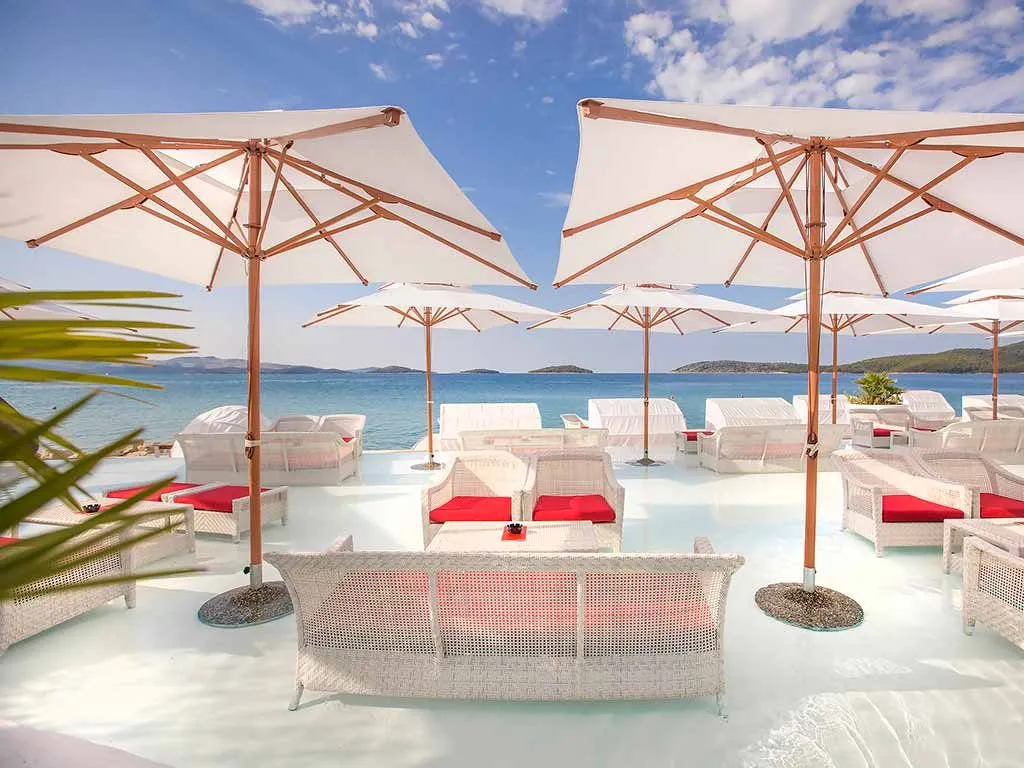 camping-solari-beach-resort-en-vogue-beach-bar-vi