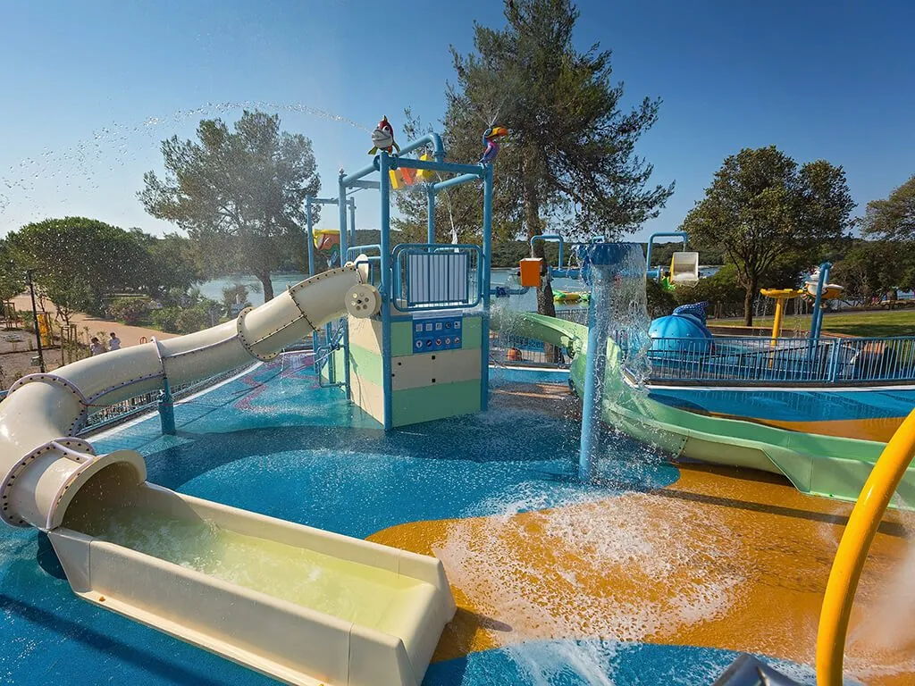 camping-vestar-new-spray-park