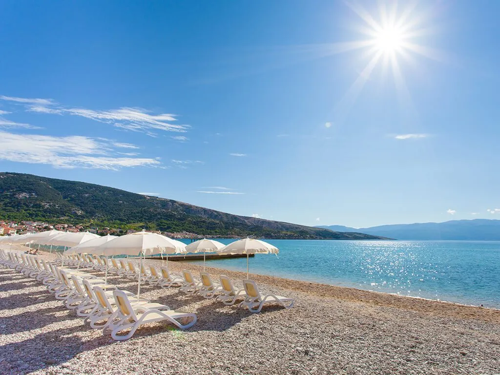 camping-zablace-beach-baska