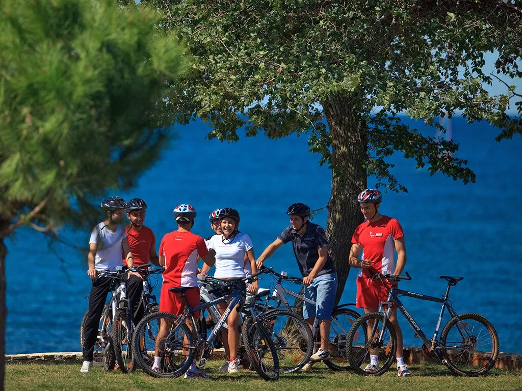 campingin-park-umag-animation-bike