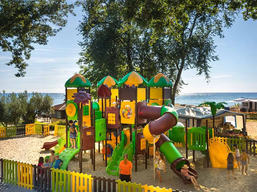 campsite-aminess-park-mareda-playground-2