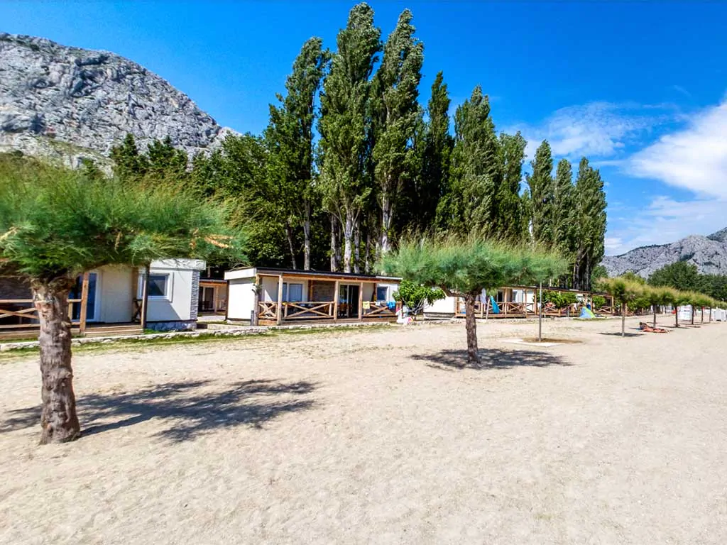 campsite-galeb-mobile-home-area