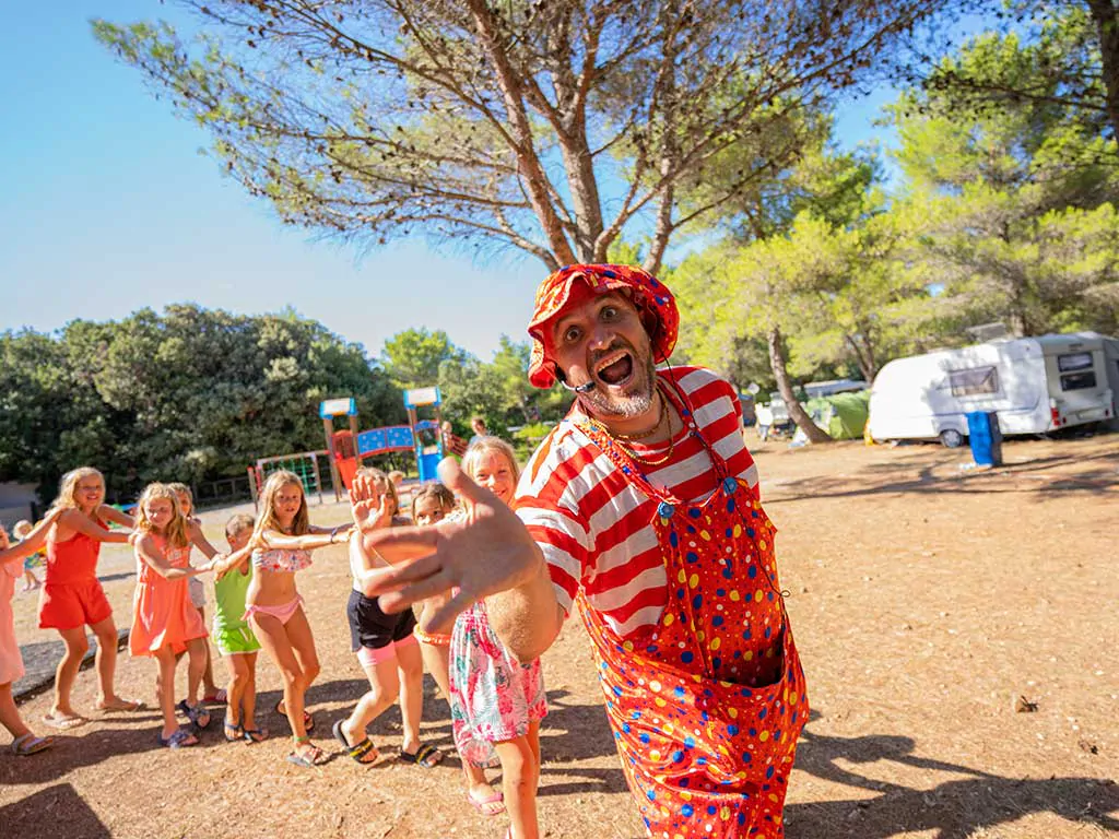 campsite-lopari-children-animation