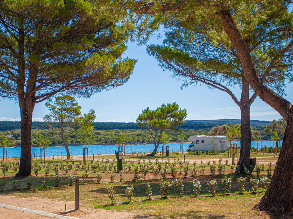 campsite-lopari-pitch-premium-mare