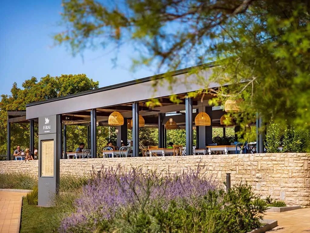 campsite-polari-restaurant-feral-iii