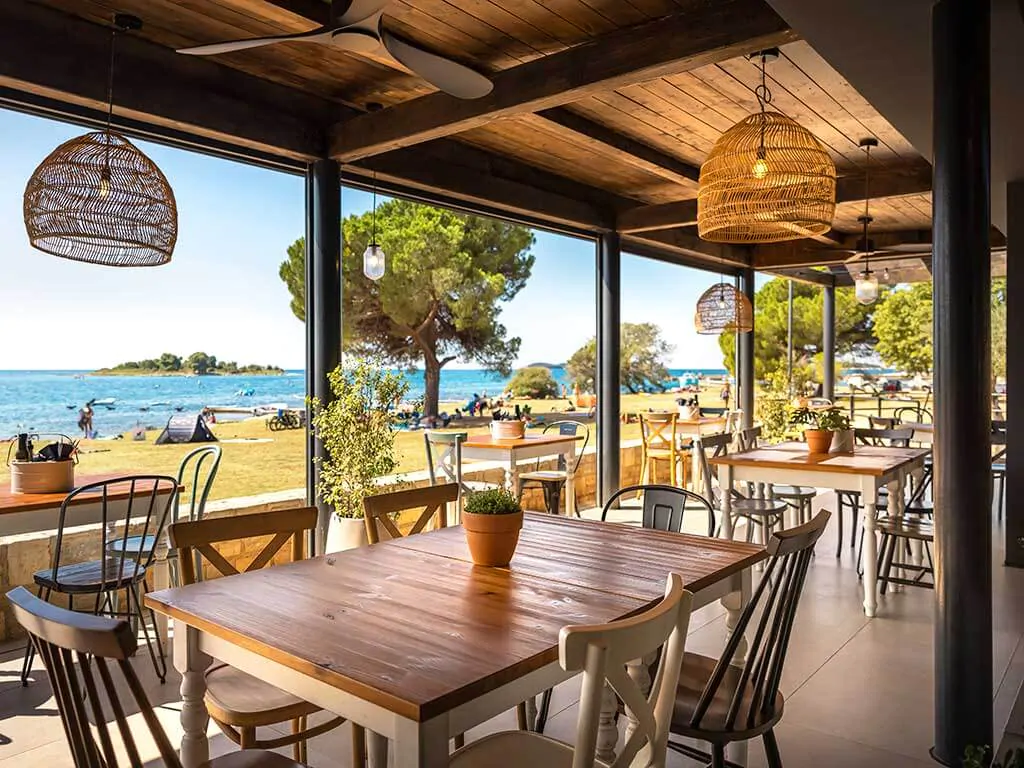 campsite-polari-restaurant-feral