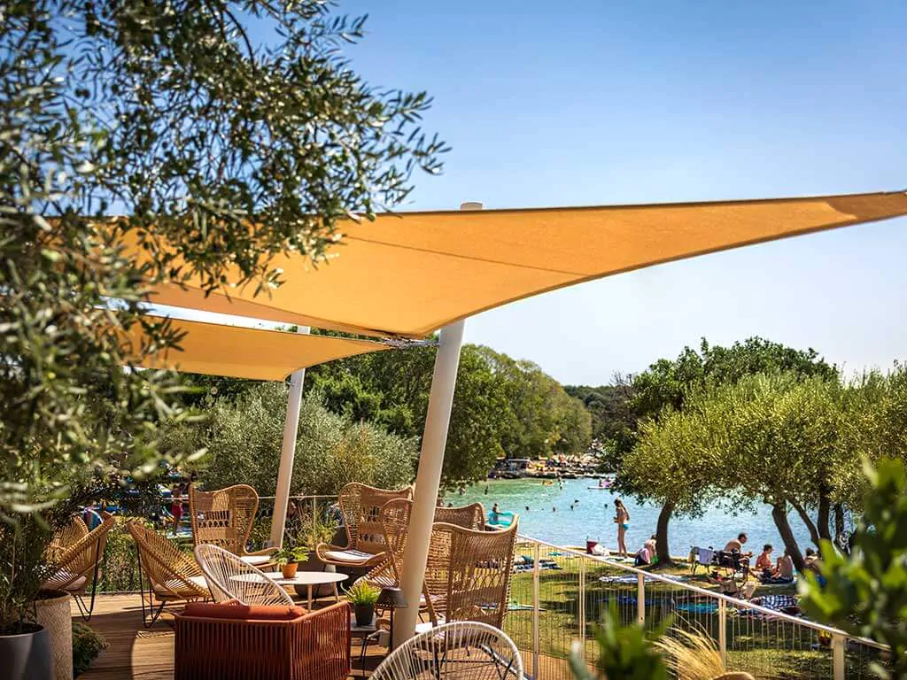 campsite-polari-restaurant-terrace