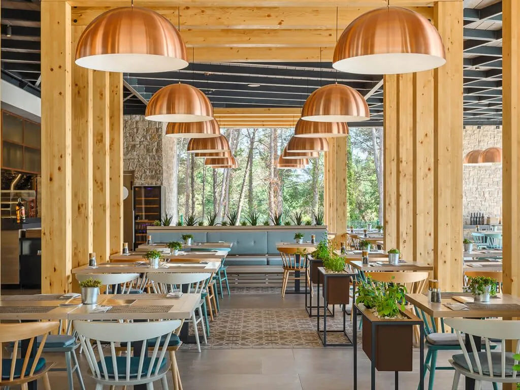 campsite-santa-marina-restaurant-da-giusto-interior