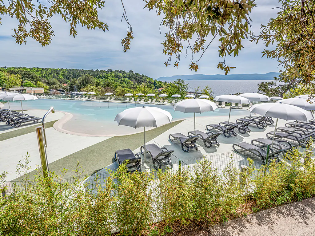 campsite-selce-exterier-pool