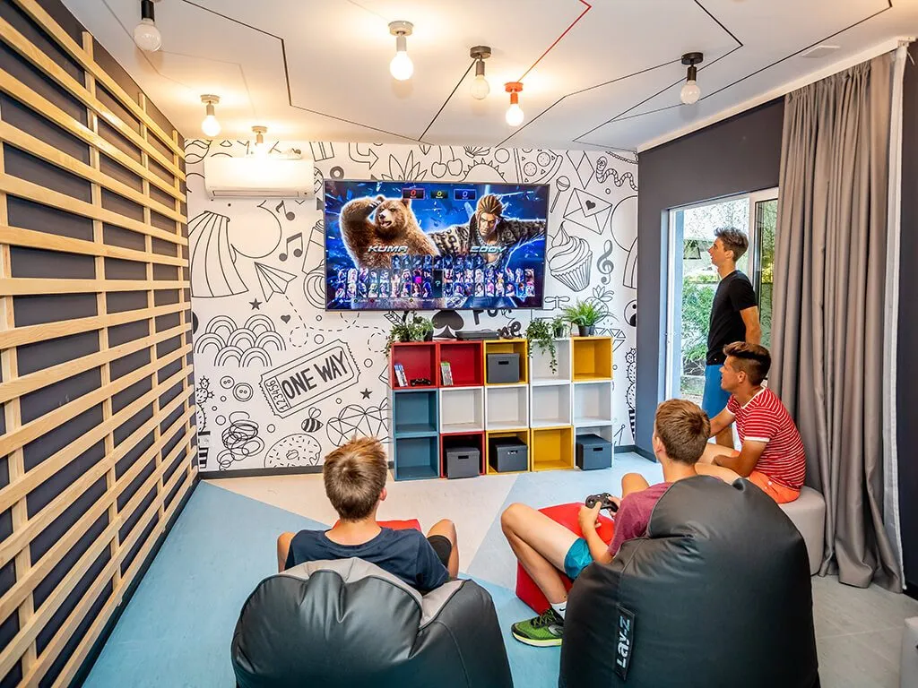 jezevac-premium-camping-resort-teen-lounge