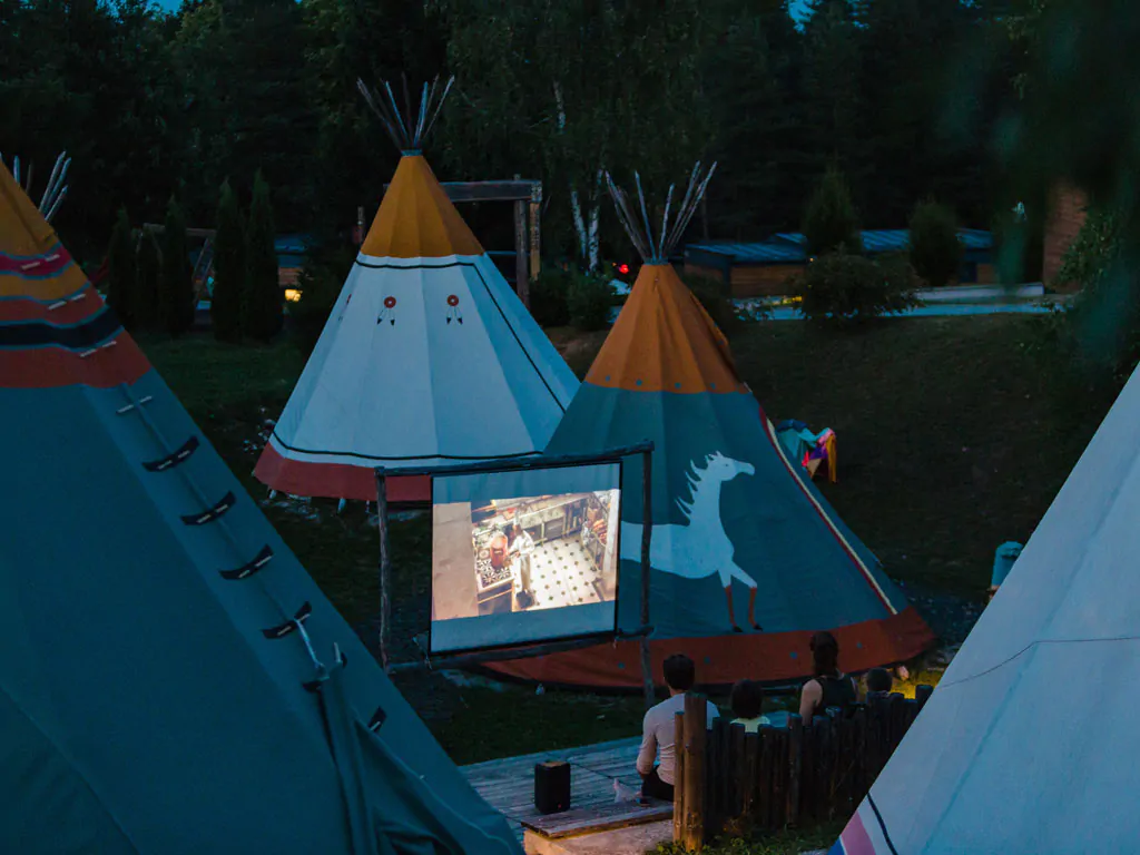 plitvice-camping-resort-tent-view-at-night