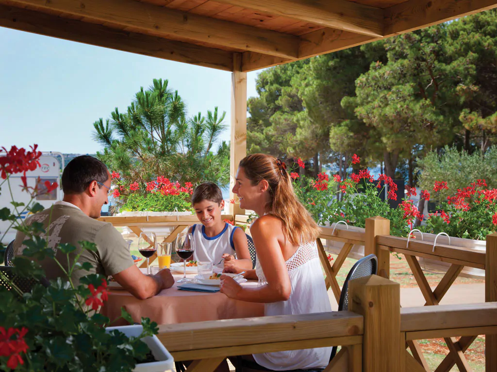aminess-planet-camping-sirena-classic-holiday-home-terrace