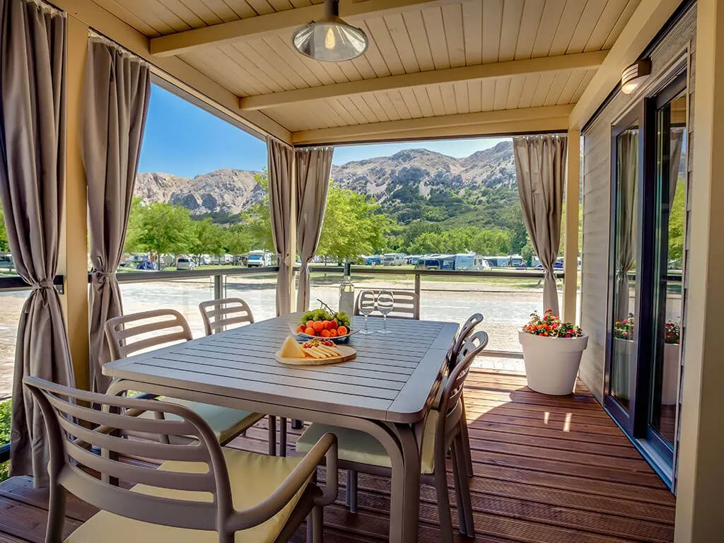 baska-beach-camping-resort-vela-bay-premium-mh