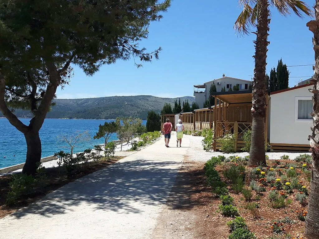 camping-belvedere-mobile-homes-near-the-sea