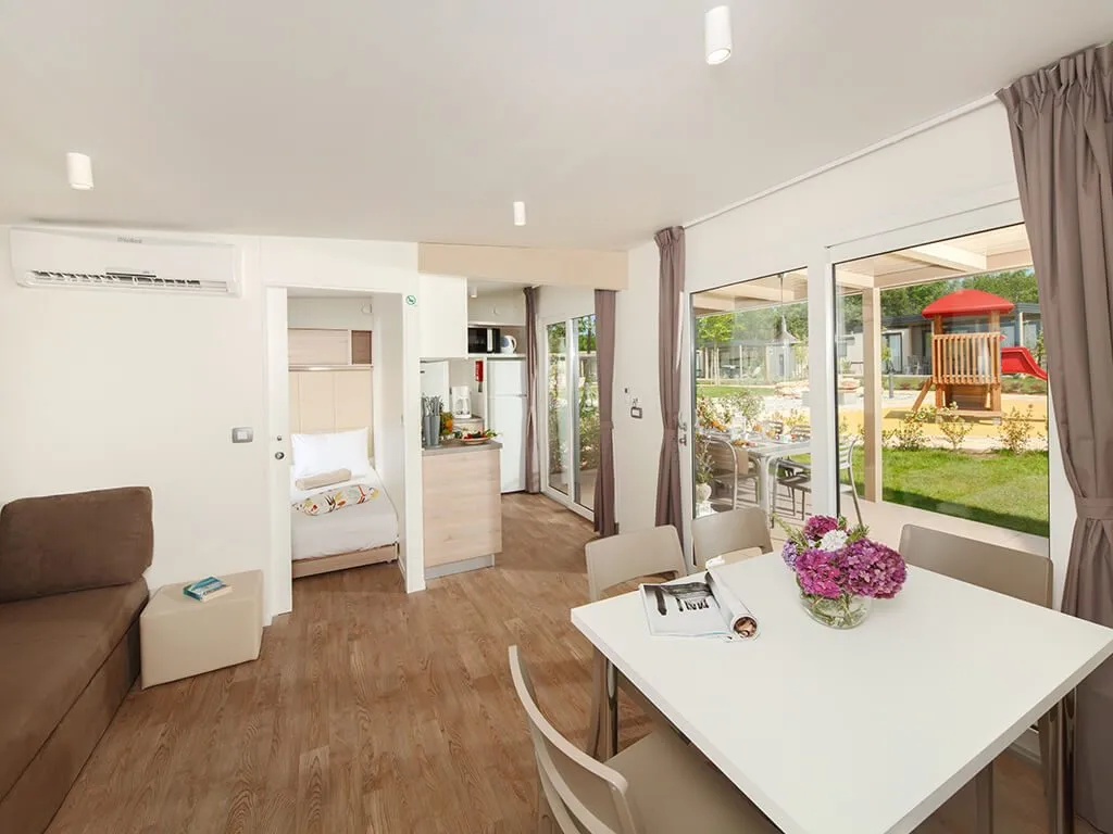 camping-lanterna-mediterannean-garden-premium-mobile-homes-interior