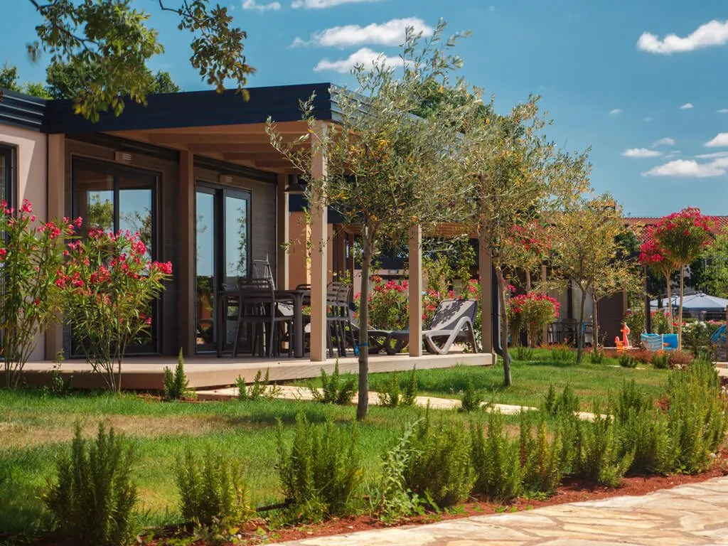 camping-lanterna-mediterranean-garden-premium-village-ii
