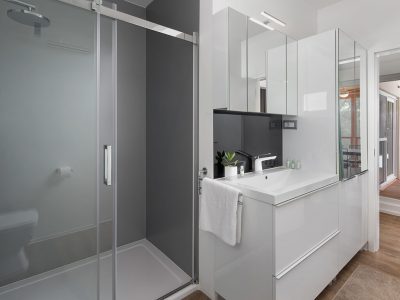 camping-mon-perin-luxury-beach-meyou-mobile-home-bathroom