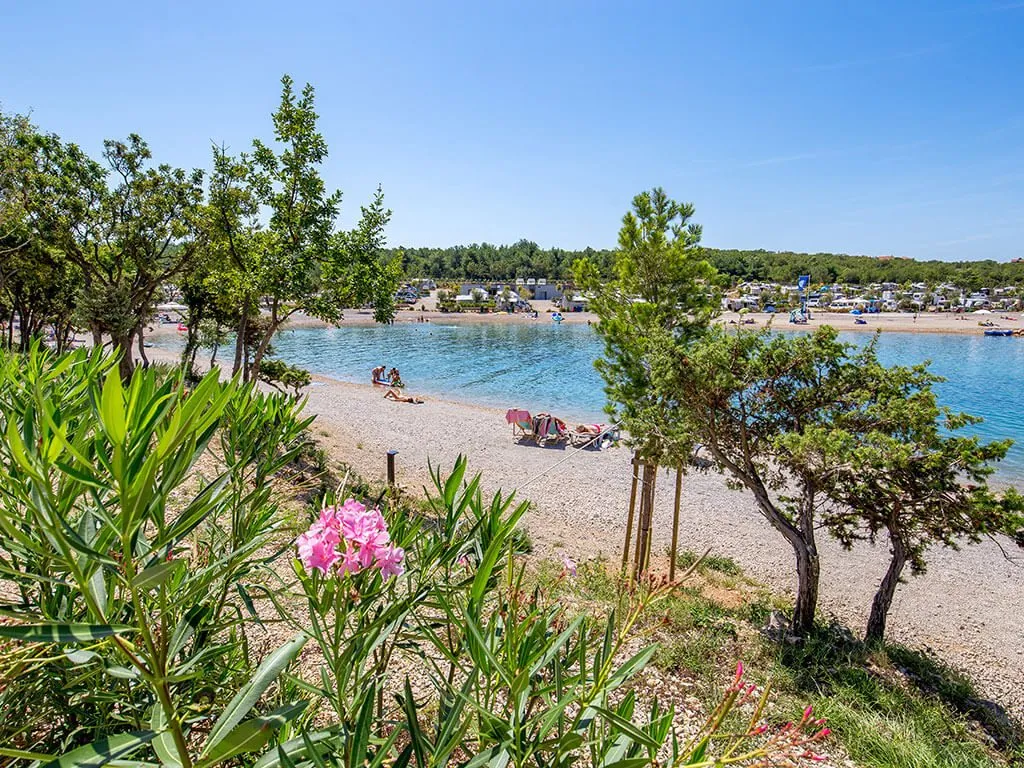 camping-omisalj-beach-3-2