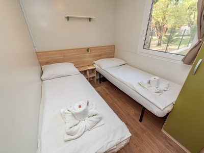 camping-paklenica-bluesun-olib-mobile-homes-interior-i